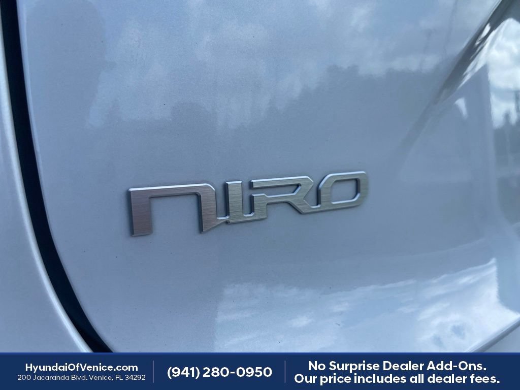 Used 2023 Kia Niro EX FWD image 30
