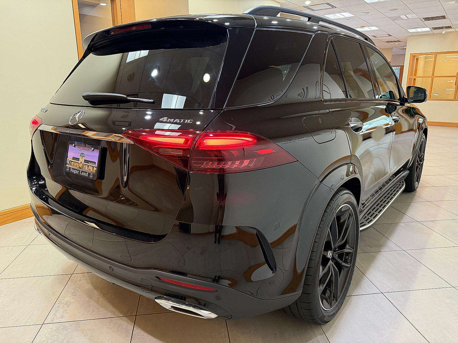 Certified 2026 Mercedes-Benz GLE 450 4MATIC image 6