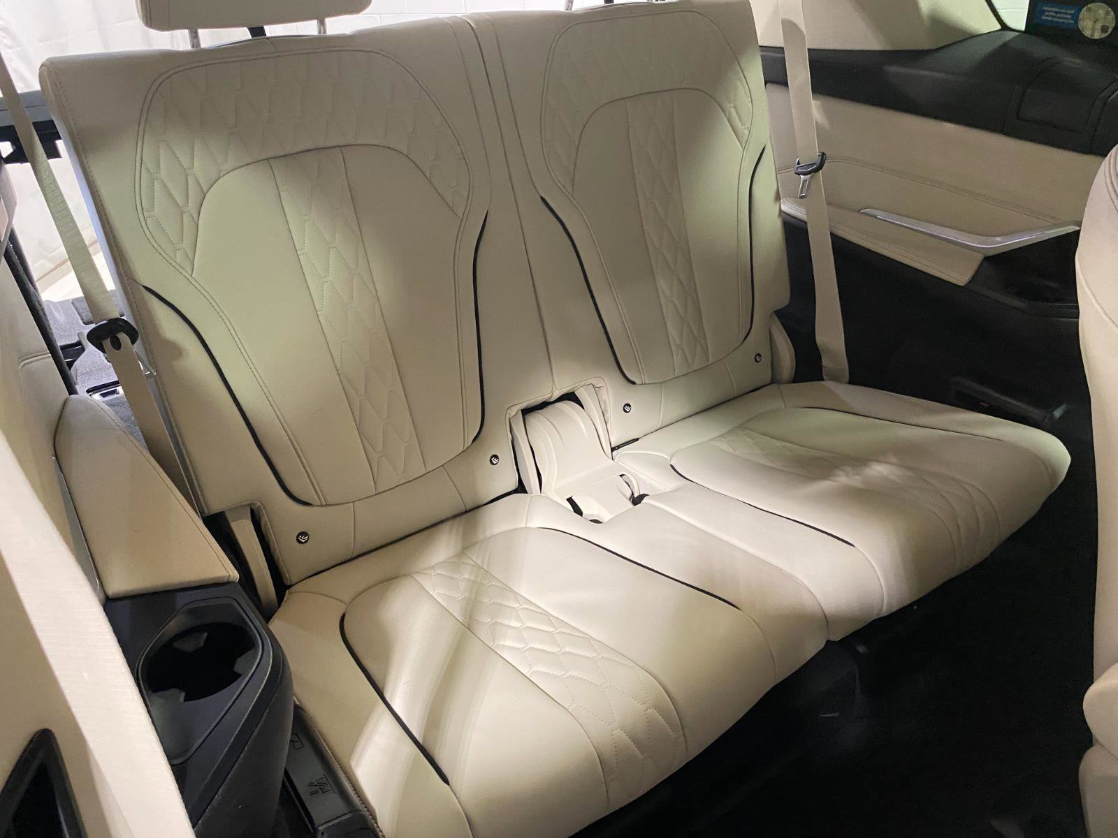 Certified 2023 BMW X7 xDrive40i w/ Climate Comfort Package image 11