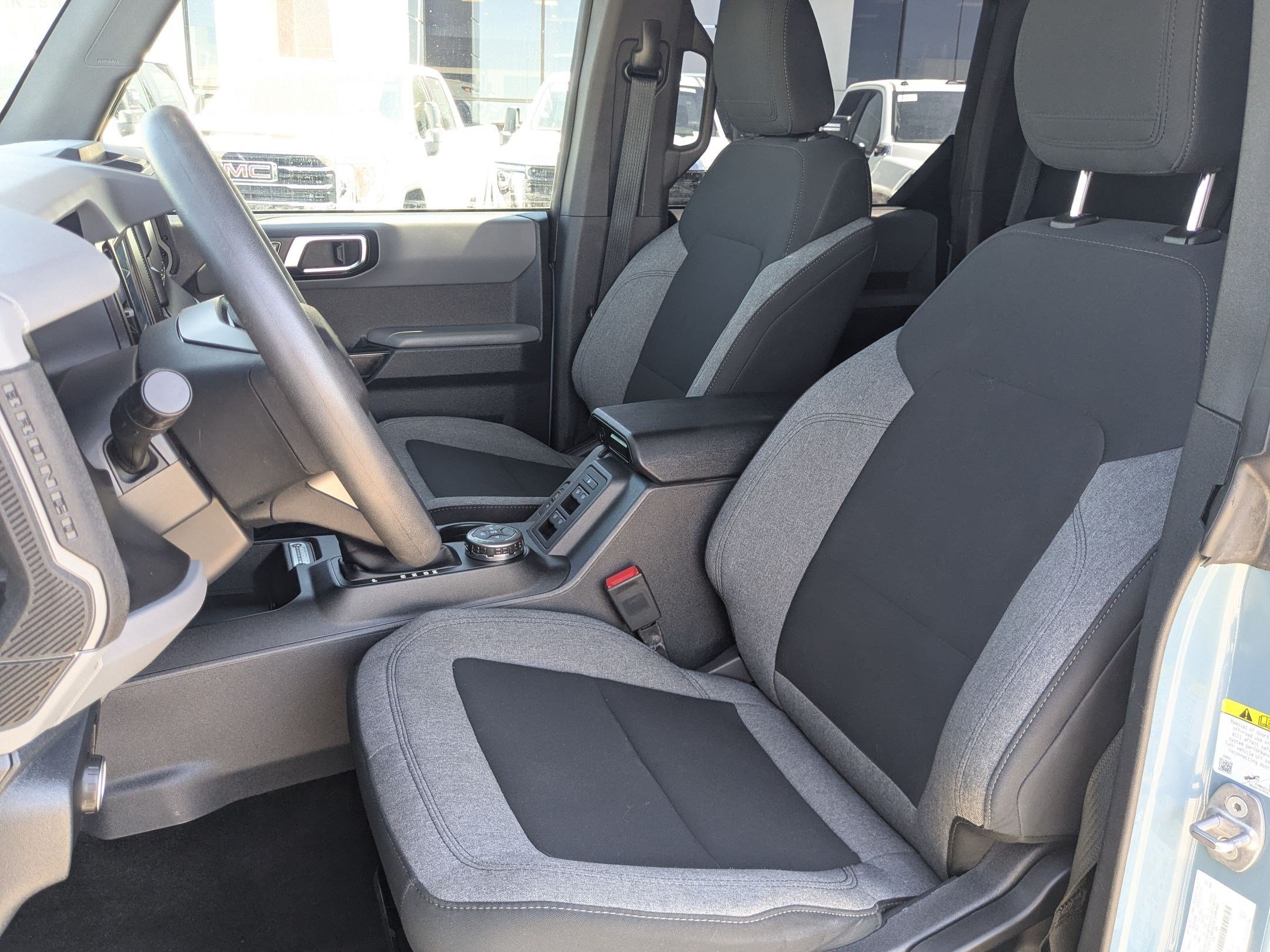 Used 2022 Ford Bronco 4-Door AWD/4WD image 14