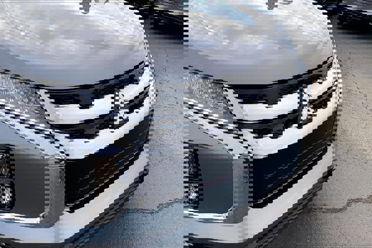 Used 2024 Mitsubishi Outlander Sport SE image 27