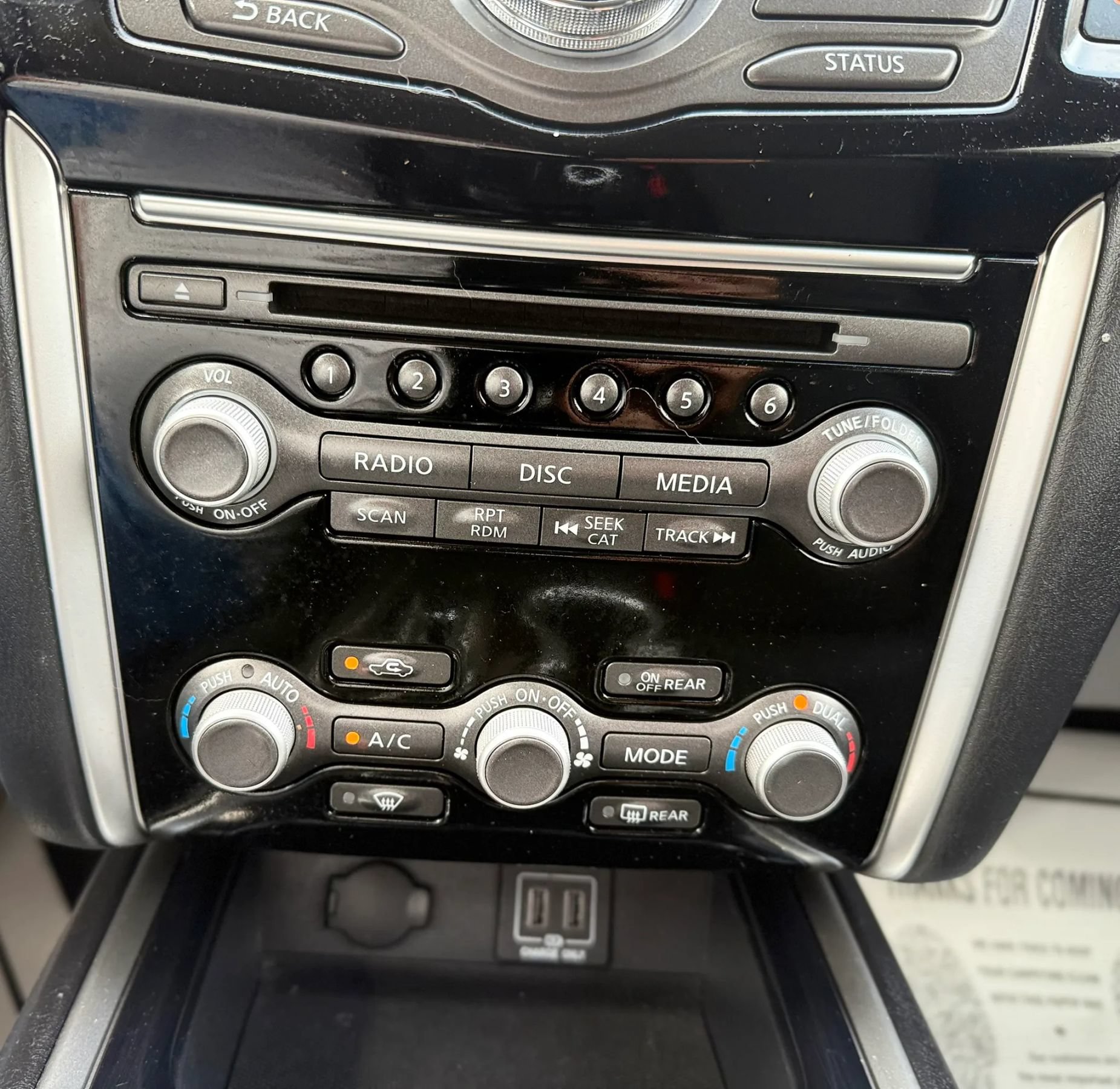 Used 2018 Nissan Pathfinder SV AWD/4WD image 17
