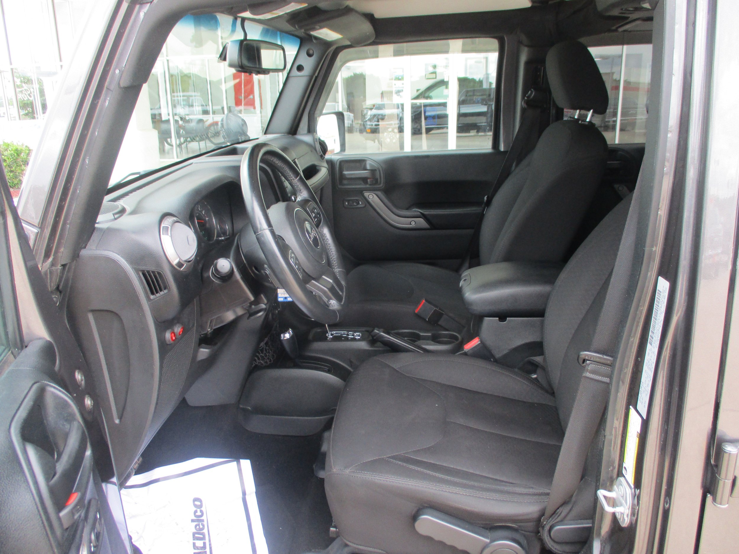 Used 2018 Jeep Wrangler Unlimited Sport S AWD/4WD image 4