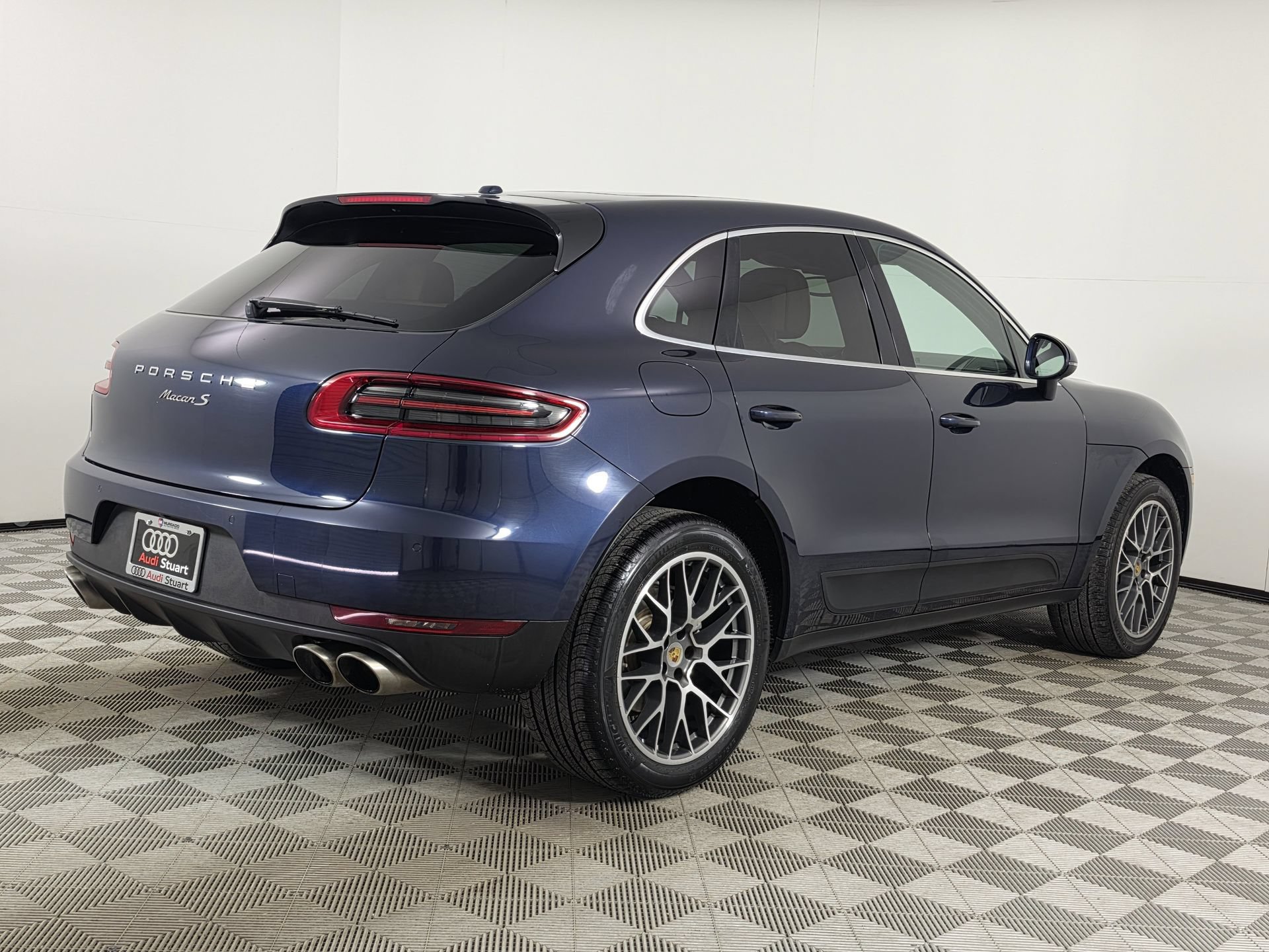 Used 2017 Porsche Macan S AWD/4WD image 7
