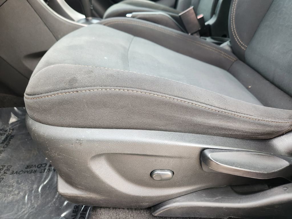 Used 2020 Chevrolet Trax LS AWD/4WD image 15