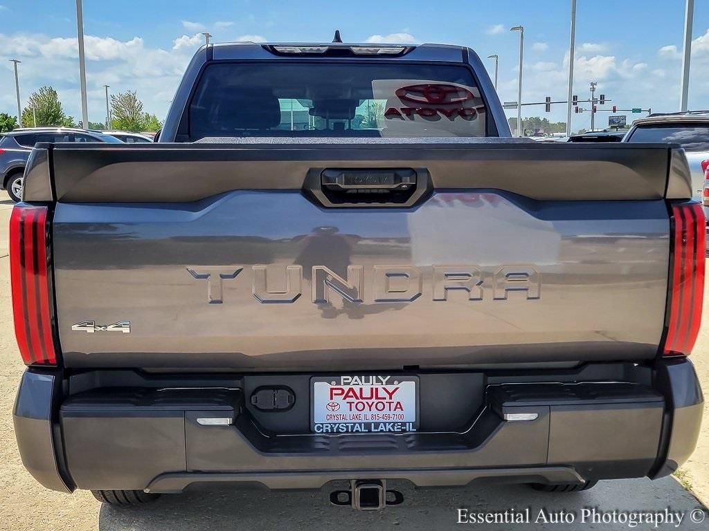 Used 2022 Toyota Tundra SR5 AWD/4WD image 5