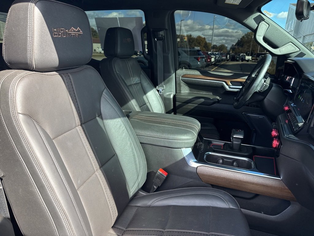 Used 2024 Chevrolet Silverado 1500 High Country w/ Technology Package image 25