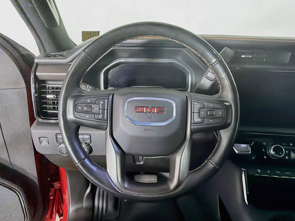 Used 2024 GMC Sierra 2500 AT4 w/ AT4 Premium Plus Package AWD/4WD image 13
