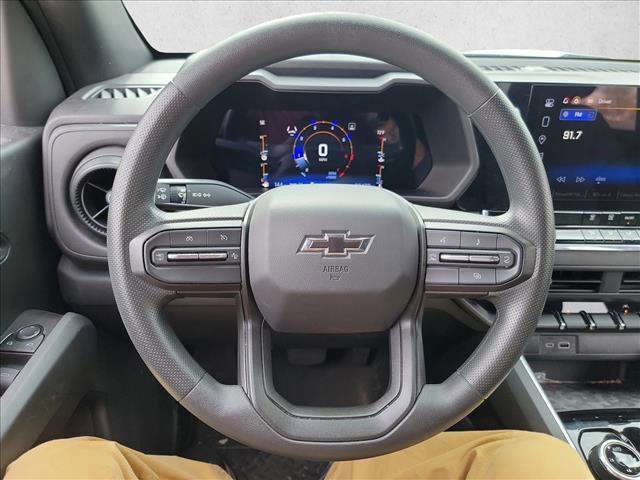 Used 2023 Chevrolet Colorado Trail Boss w/ Technology Package image 16