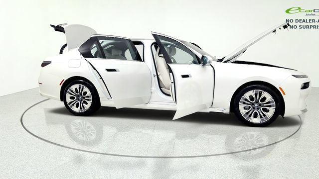 Used 2023 BMW i7 xDrive60 AWD/4WD image 20