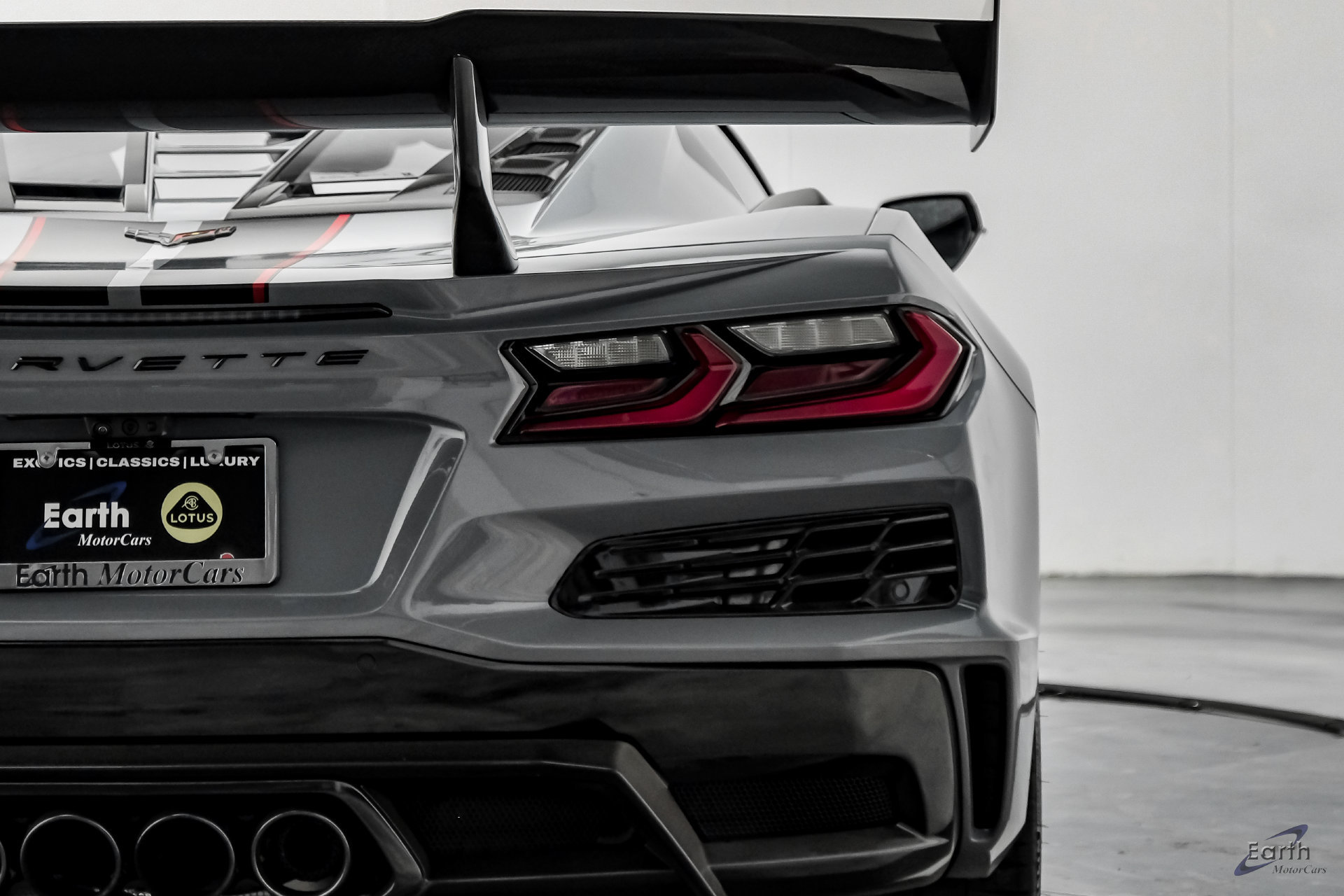 Used 2025 Chevrolet Corvette ZR1 w/ ZR1 Carbon Fiber Aero Package RWD image 18