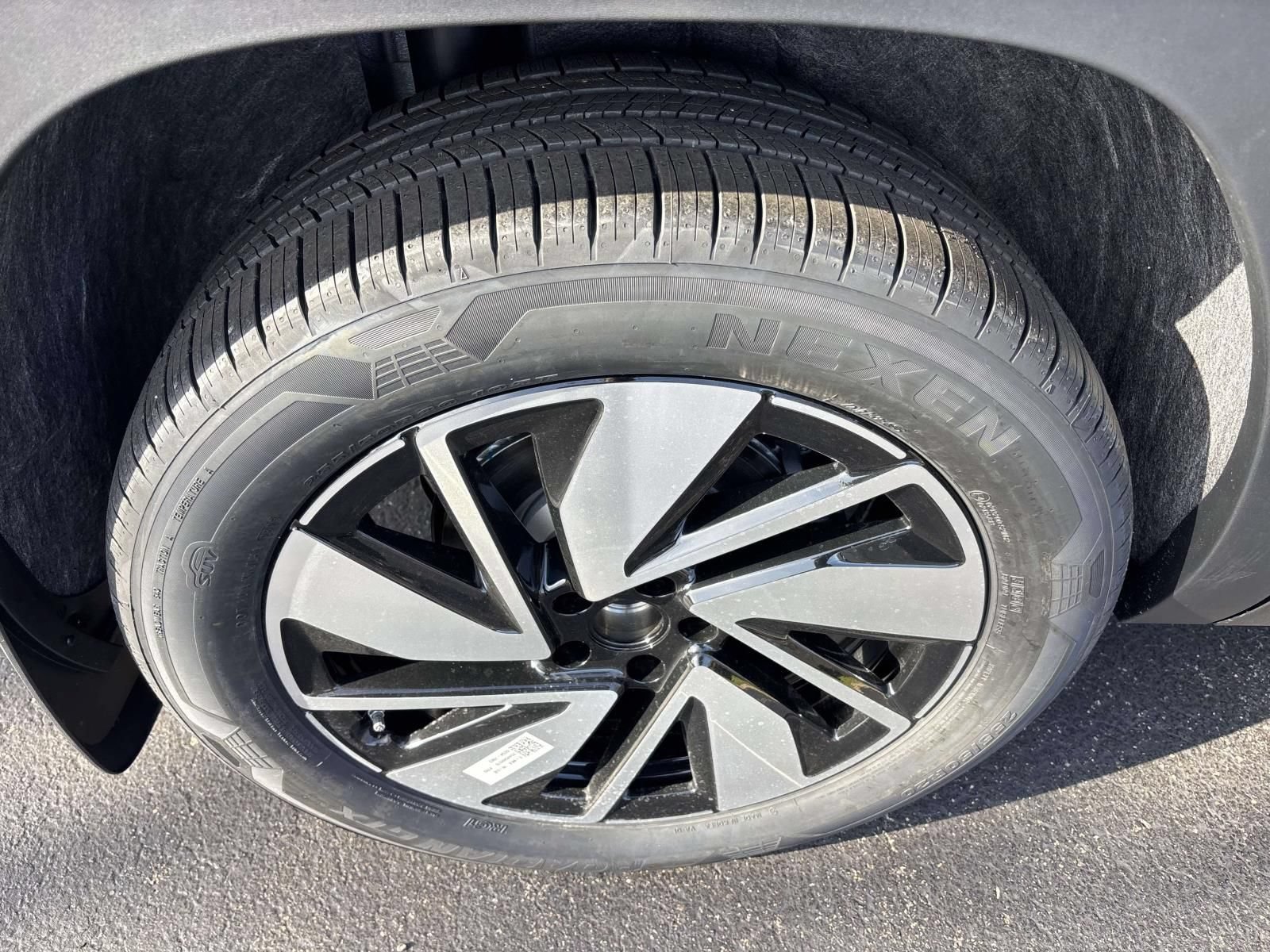 New 2026 Volkswagen Atlas SE AWD/4WD image 10