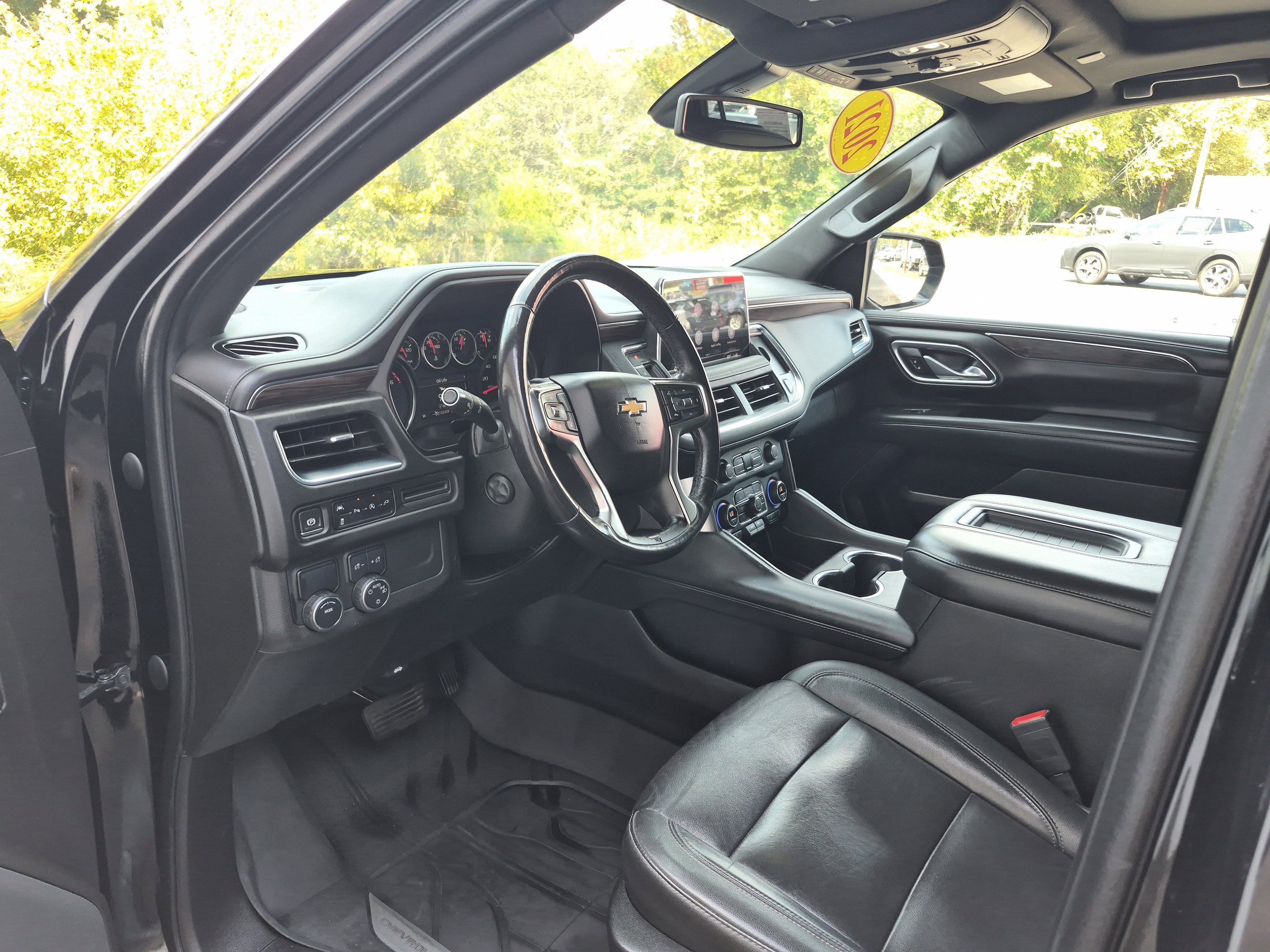 Used 2021 Chevrolet Tahoe LT w/ LT Signature Plus Package image 13