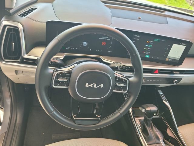 Used 2025 Kia Sorento SX FWD image 30