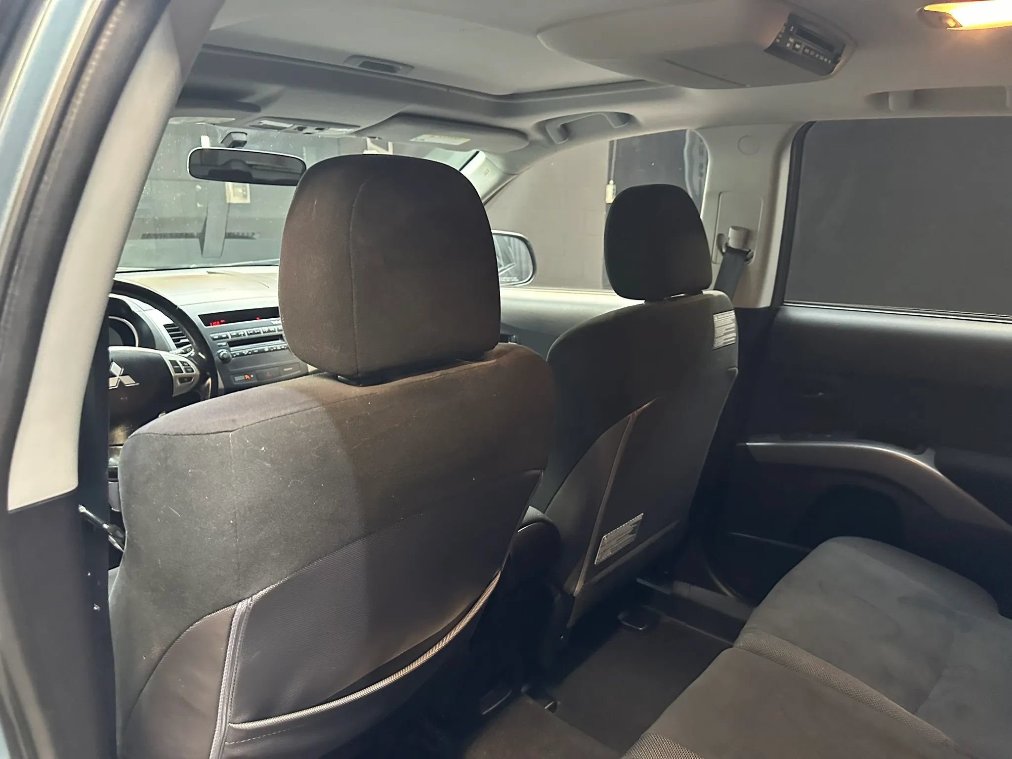 Used 2007 Mitsubishi Outlander LS AWD/4WD image 19