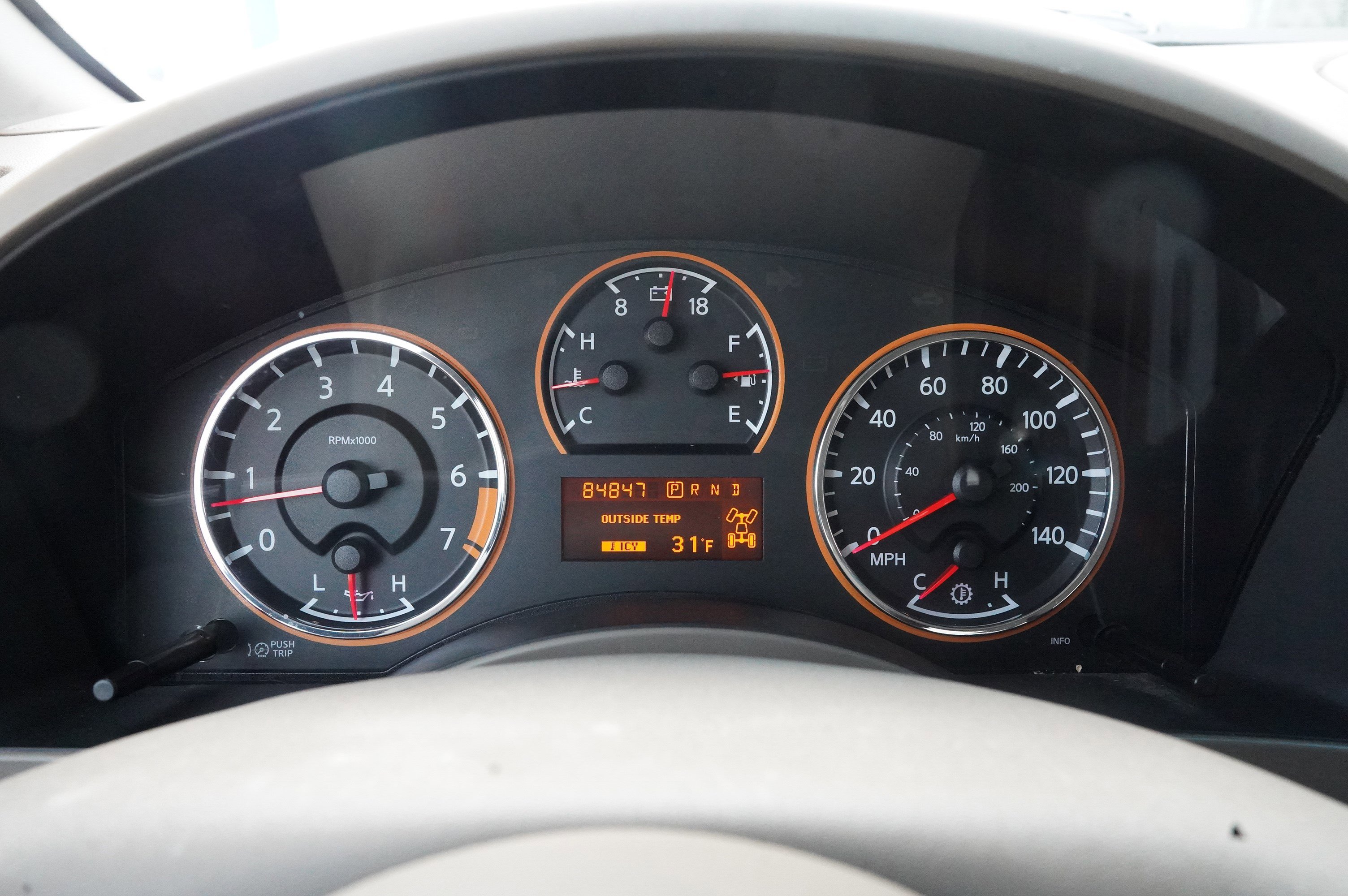 Used 2012 Nissan Titan SL image 24
