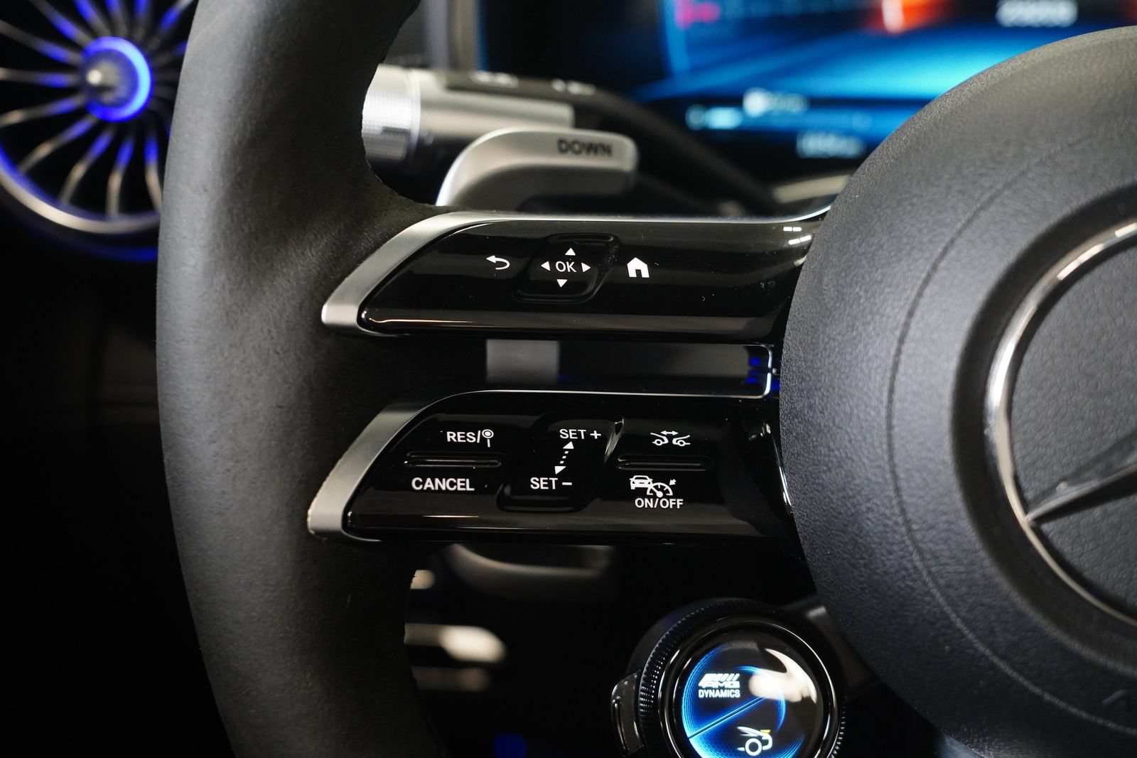 Certified 2022 Mercedes-Benz SL 63 AMG 4MATIC image 19