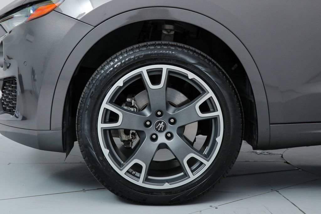 Certified 2023 Maserati Levante GT AWD/4WD image 25
