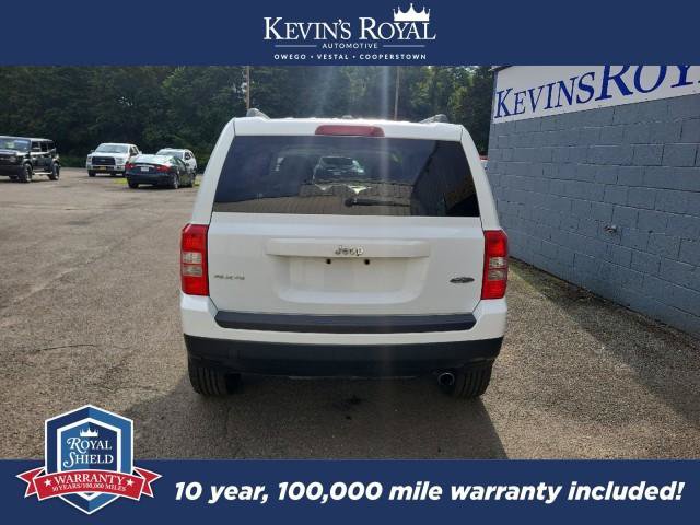 Used 2017 Jeep Patriot High Altitude AWD/4WD image 7