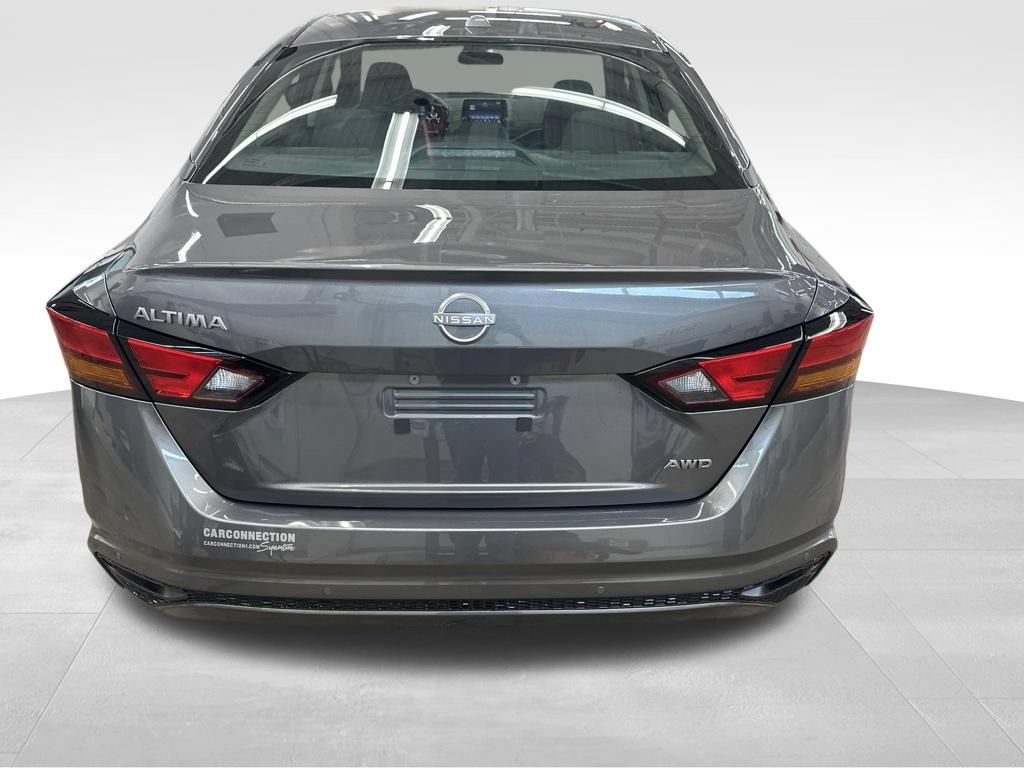 Used 2025 Nissan Altima 2.5 SV AWD/4WD image 33