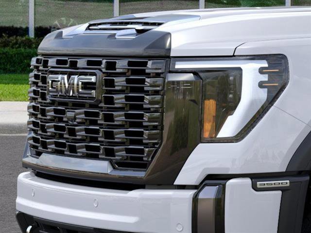 New 2025 GMC Sierra 3500 Denali Ultimate image 13