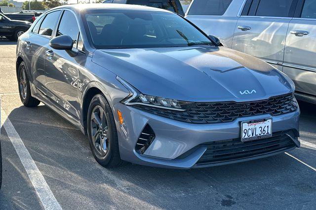 Used 2022 Kia K5 LX image 2