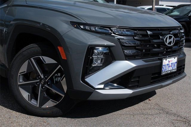 Certified 2026 Hyundai Tucson SEL image 2