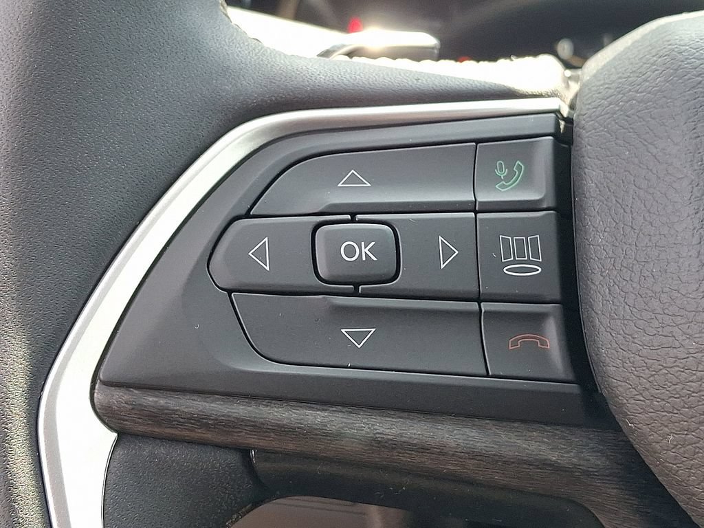 Used 2023 Jeep Grand Cherokee 4WD 4xe image 23