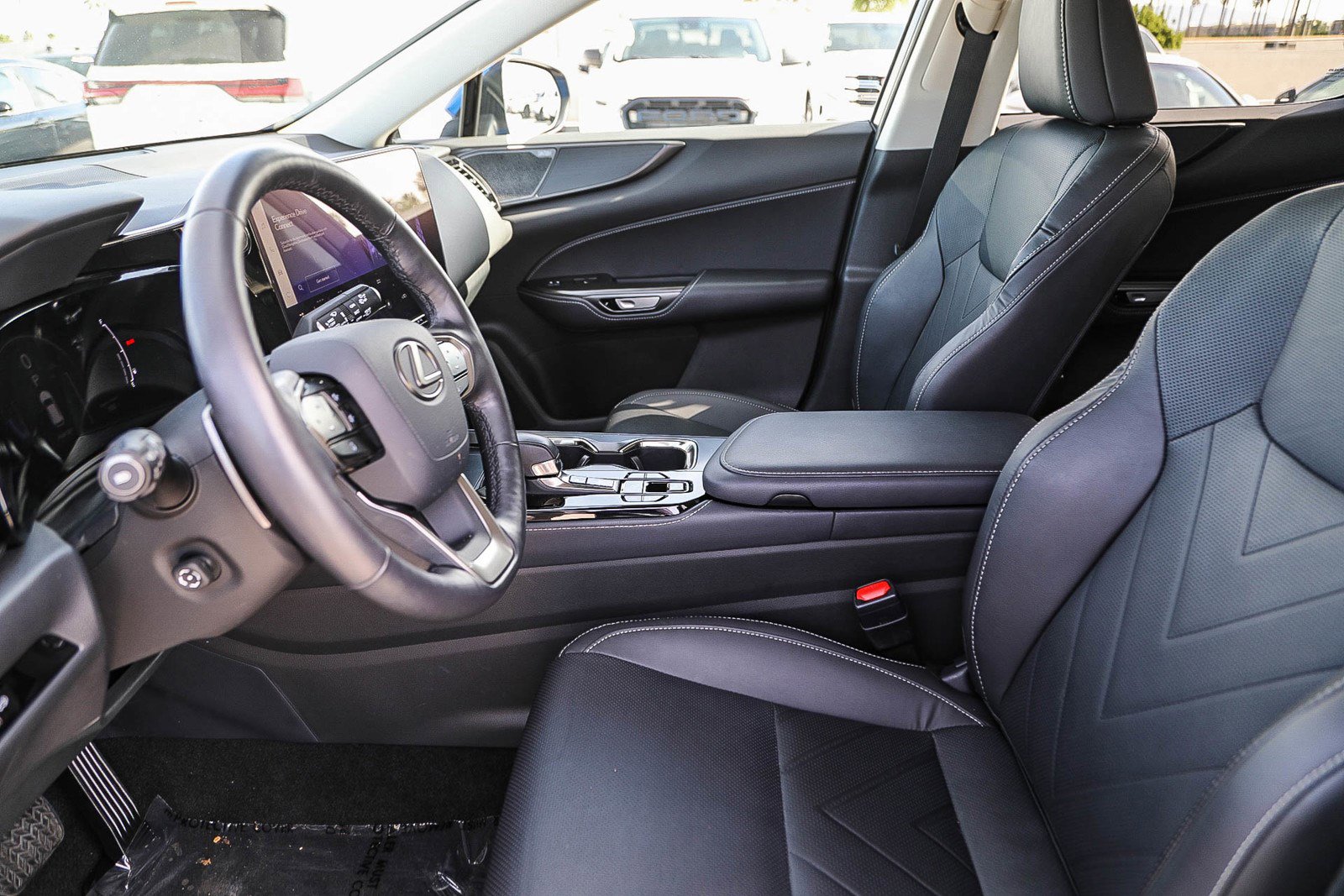 Used 2025 Lexus NX 350 AWD w/ Accessory Package (2T) image 17