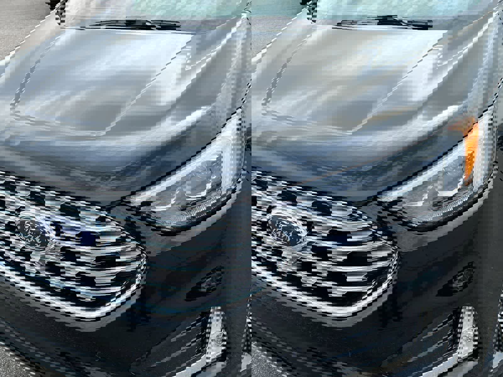 Used 2024 Ford Edge Titanium w/ Equipment Group 301A AWD/4WD image 11