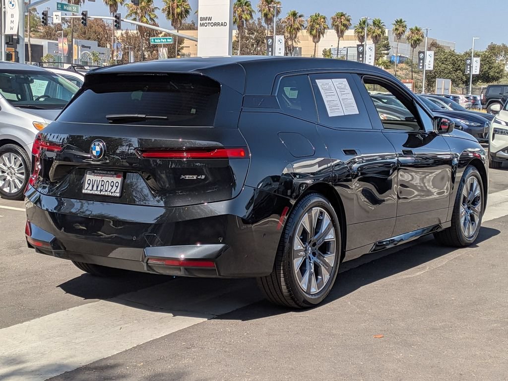 Certified 2026 BMW iX xDrive45 w/ Premium Package AWD/4WD image 6