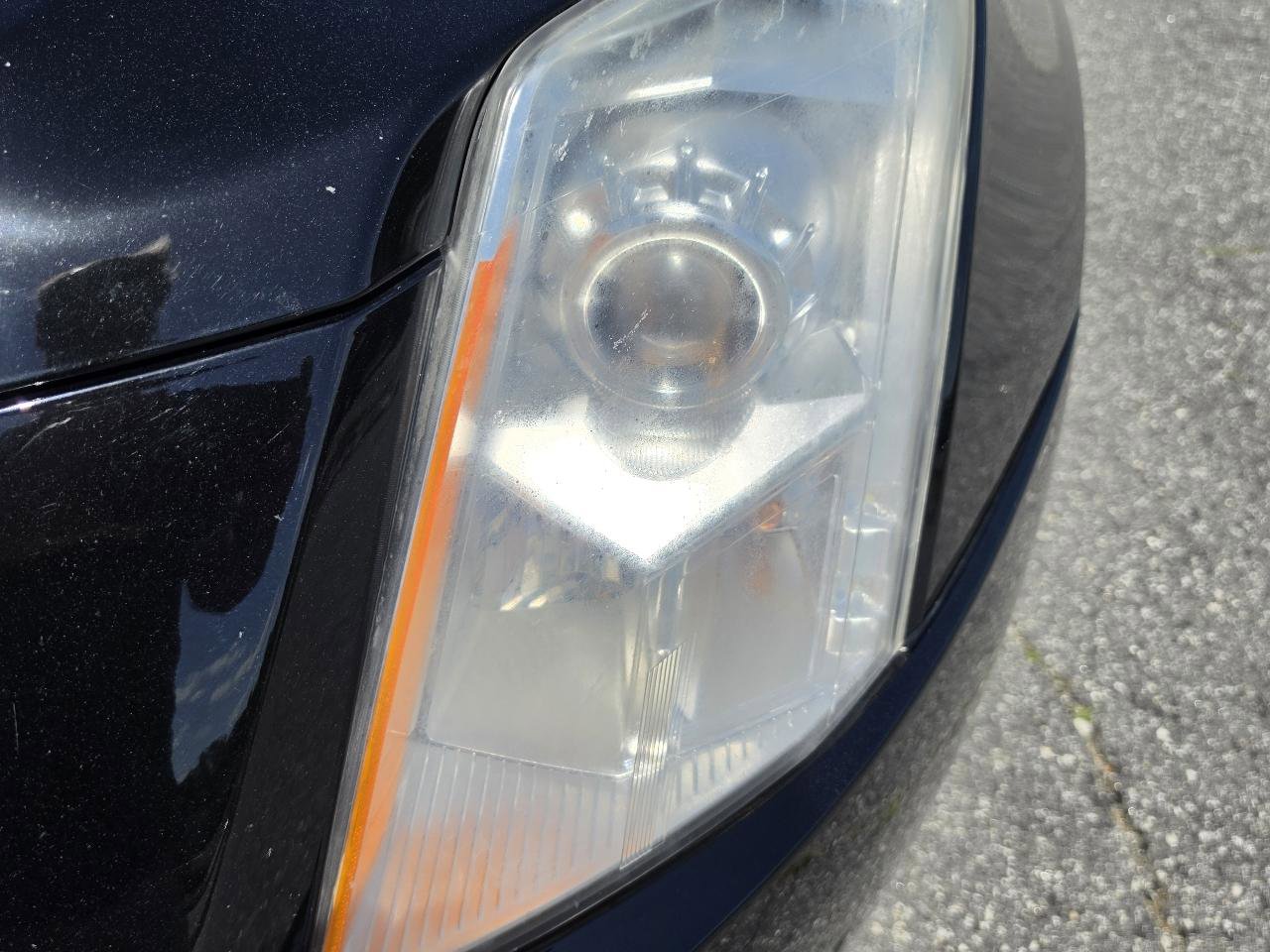 Used 2010 Cadillac SRX Luxury FWD image 22