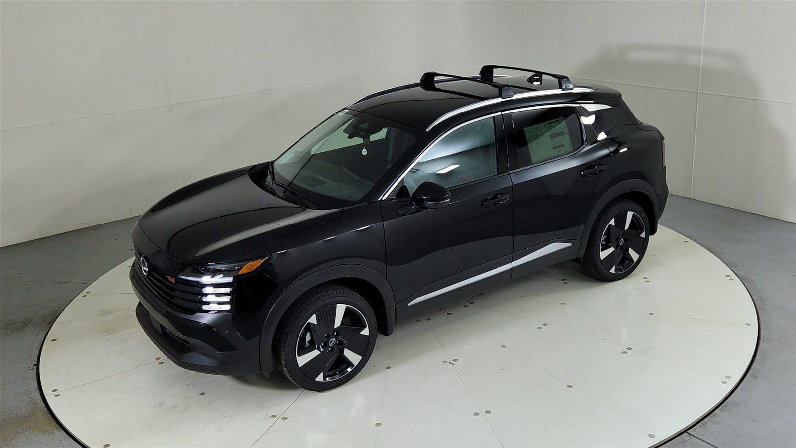 New 2026 Nissan Kicks SR w/ Cold Weather Package image 38