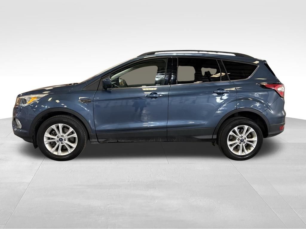 Used 2018 Ford Escape SE image 2