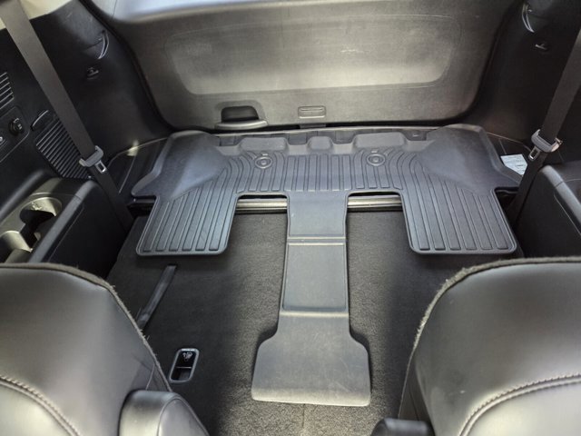 Used 2025 Kia Sorento EX image 9