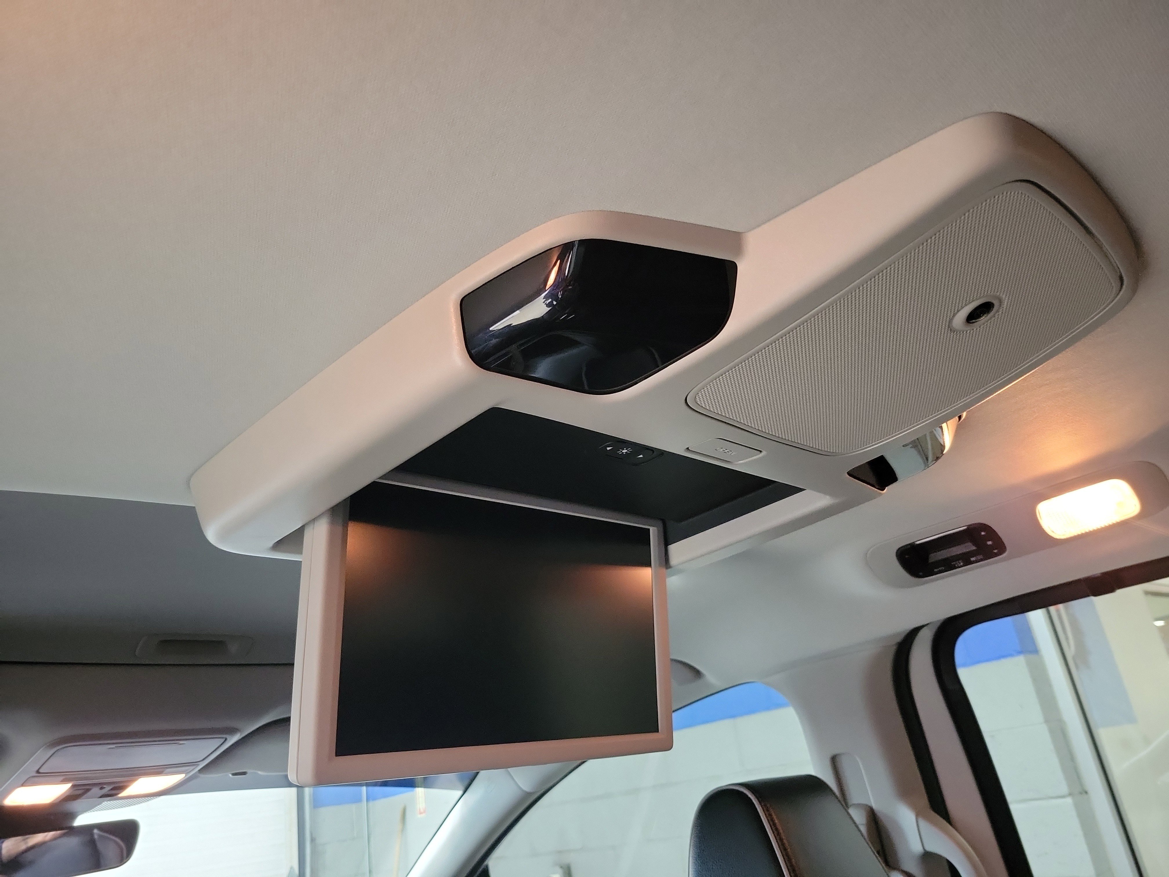 Certified 2025 Honda Odyssey Touring image 14