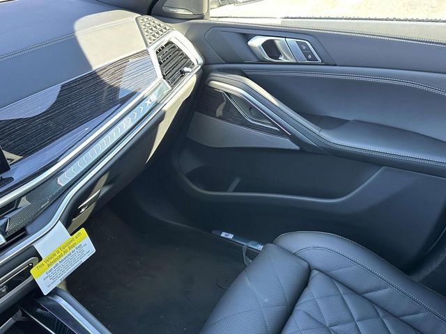 New 2026 BMW X6 xDrive40i w/ Climate Comfort Package image 18