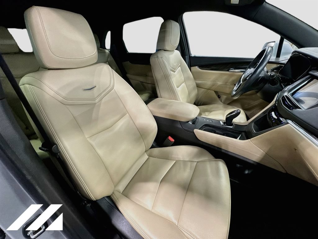 Used 2018 Cadillac XT5 AWD image 29