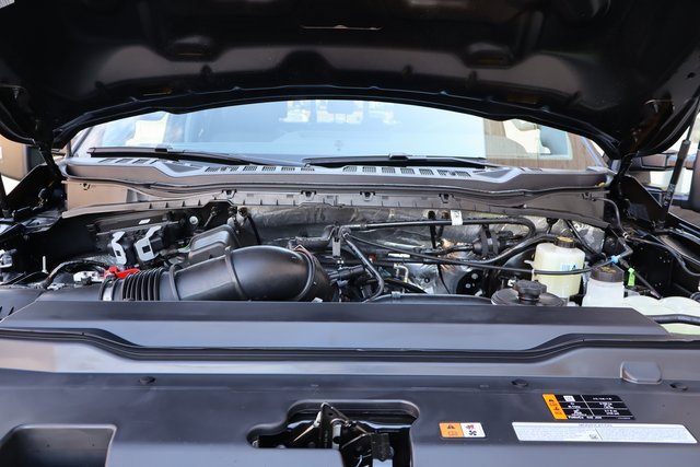 New 2026 Ford F250 Lariat w/ Black Appearance Package image 38