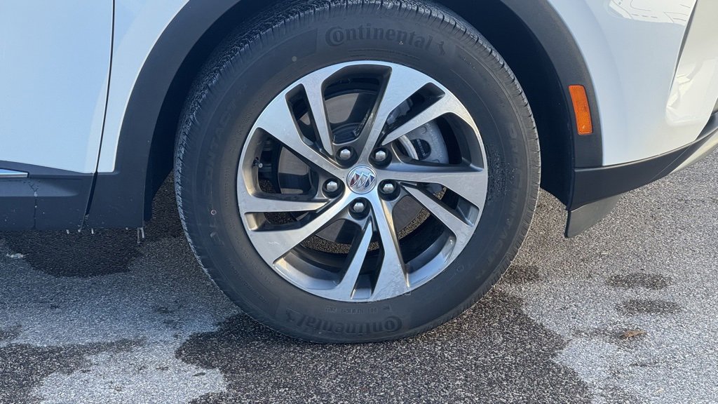 Used 2023 Buick Envision Essence image 4