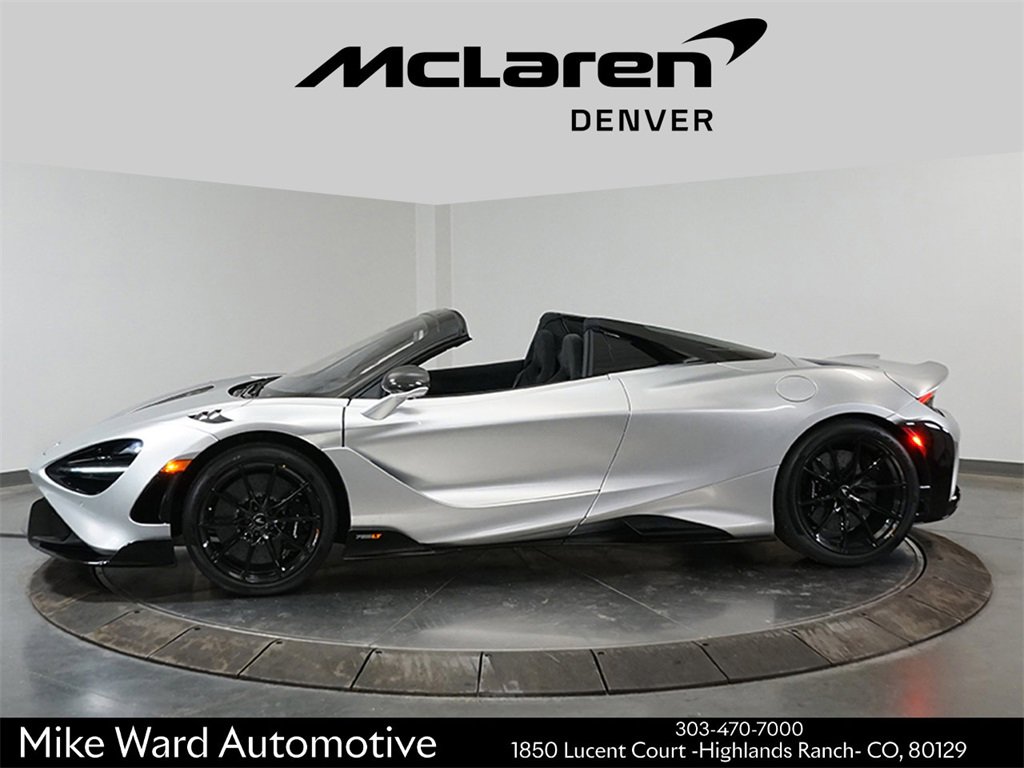 Used 2022 McLaren 765LT image 2