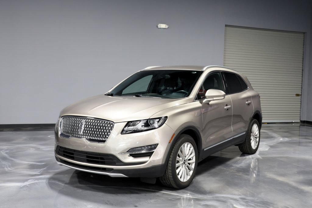Used 2019 Lincoln MKC Premiere FWD image 3
