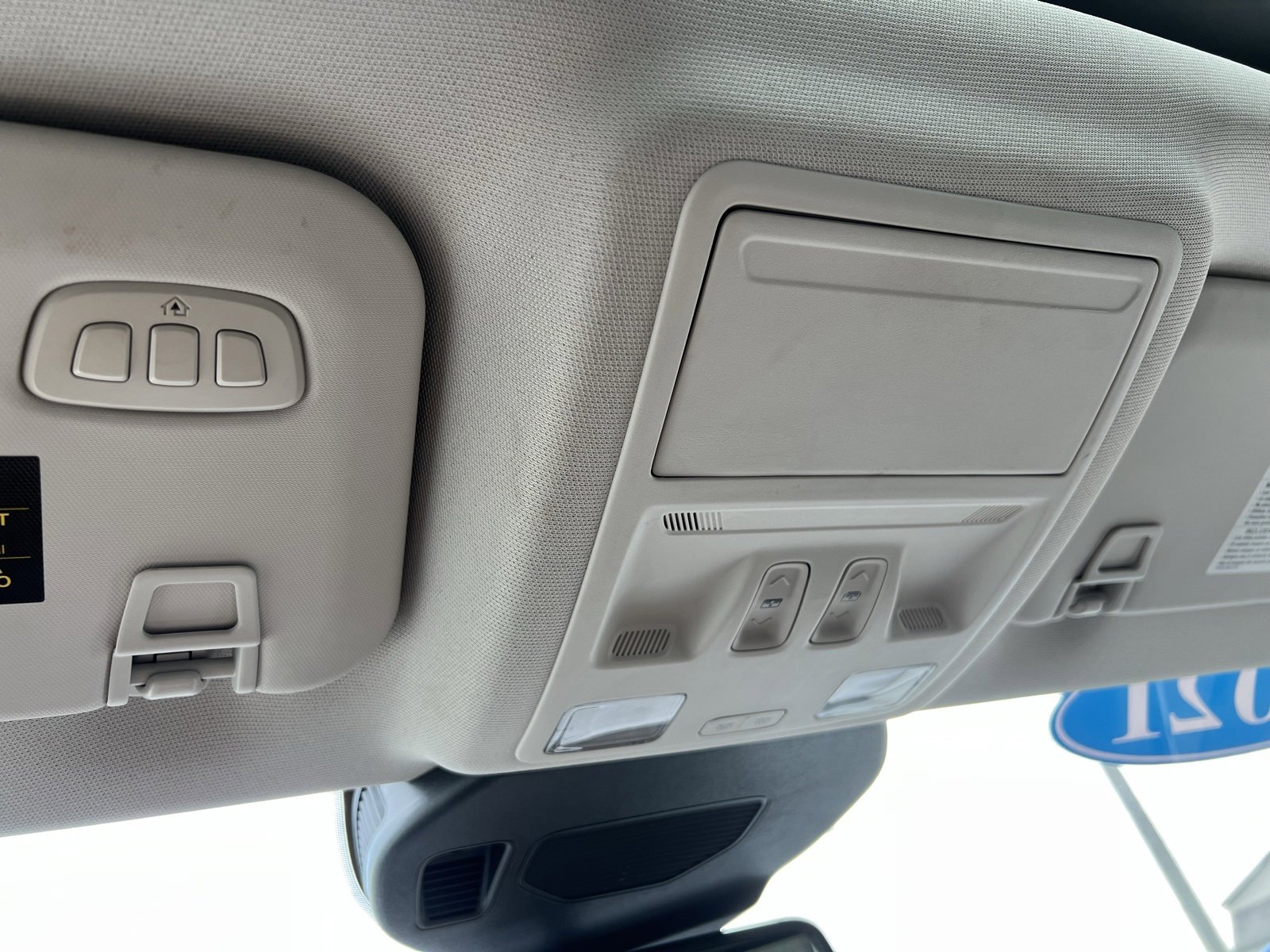 Used 2021 Ford Escape Titanium w/ Titanium Elite Package image 33