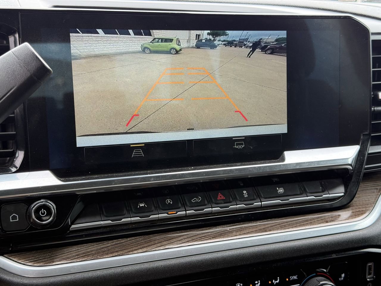 Used 2022 Chevrolet Silverado 1500 LT RWD image 19