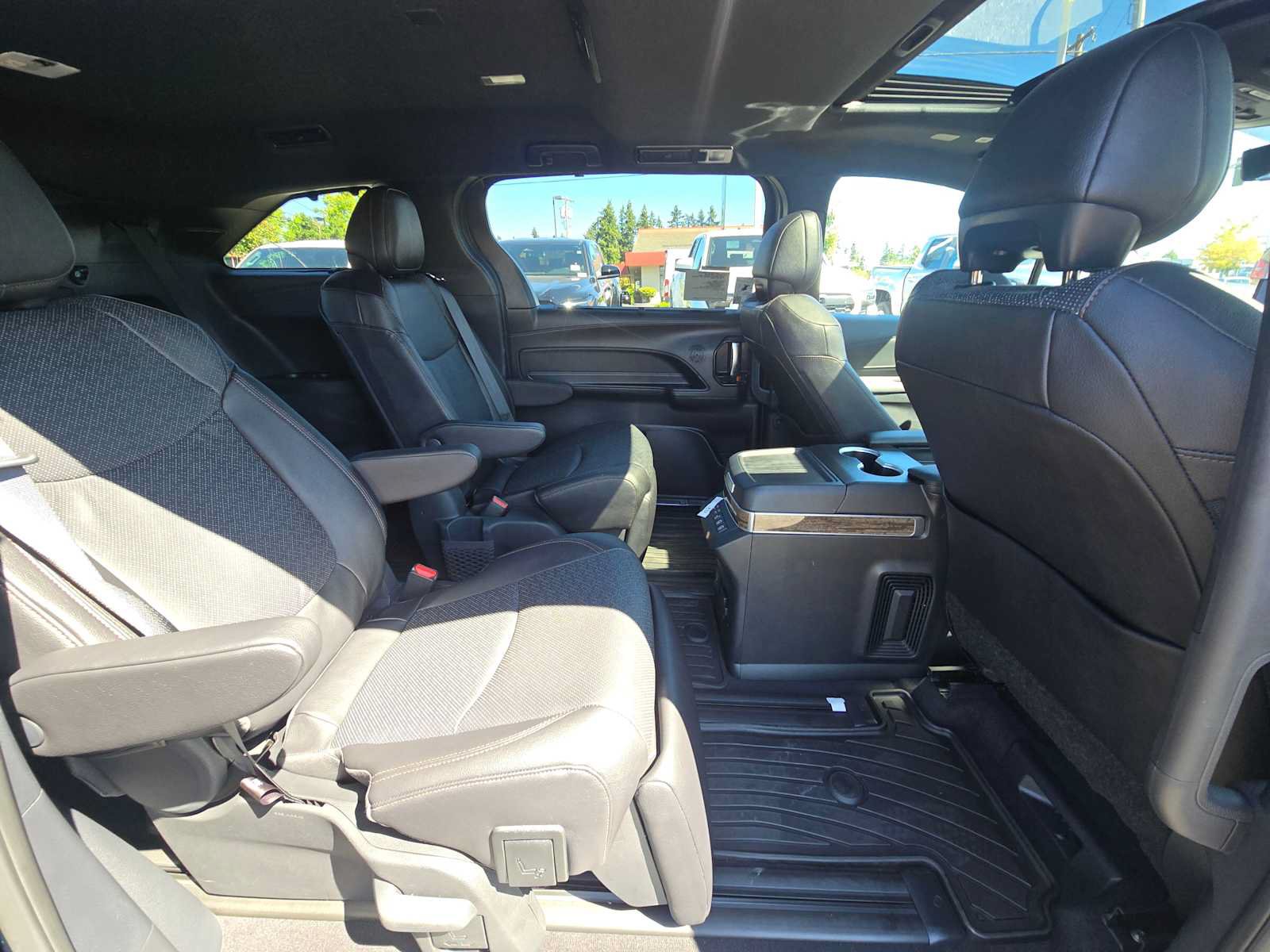 New 2026 Toyota Sienna Platinum AWD/4WD image 12