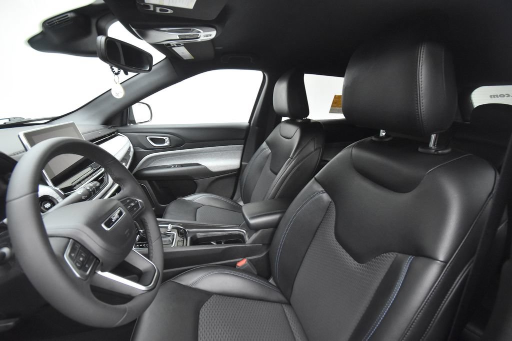 Certified 2023 Jeep Compass Latitude AWD/4WD image 8