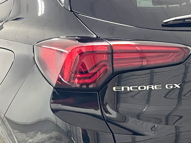 Used 2025 Buick Encore GX Sport Touring w/ Advanced Technology Package image 11