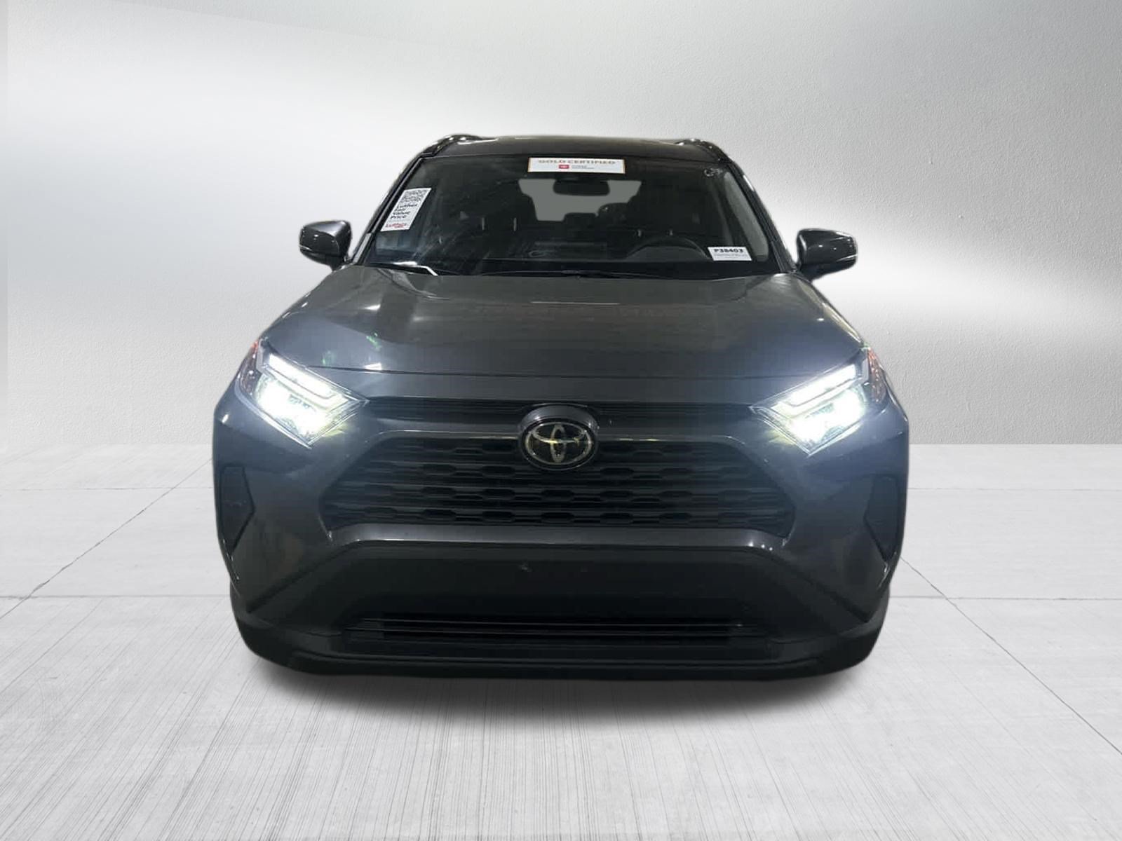 Used 2025 Toyota RAV4 XLE AWD/4WD image 2