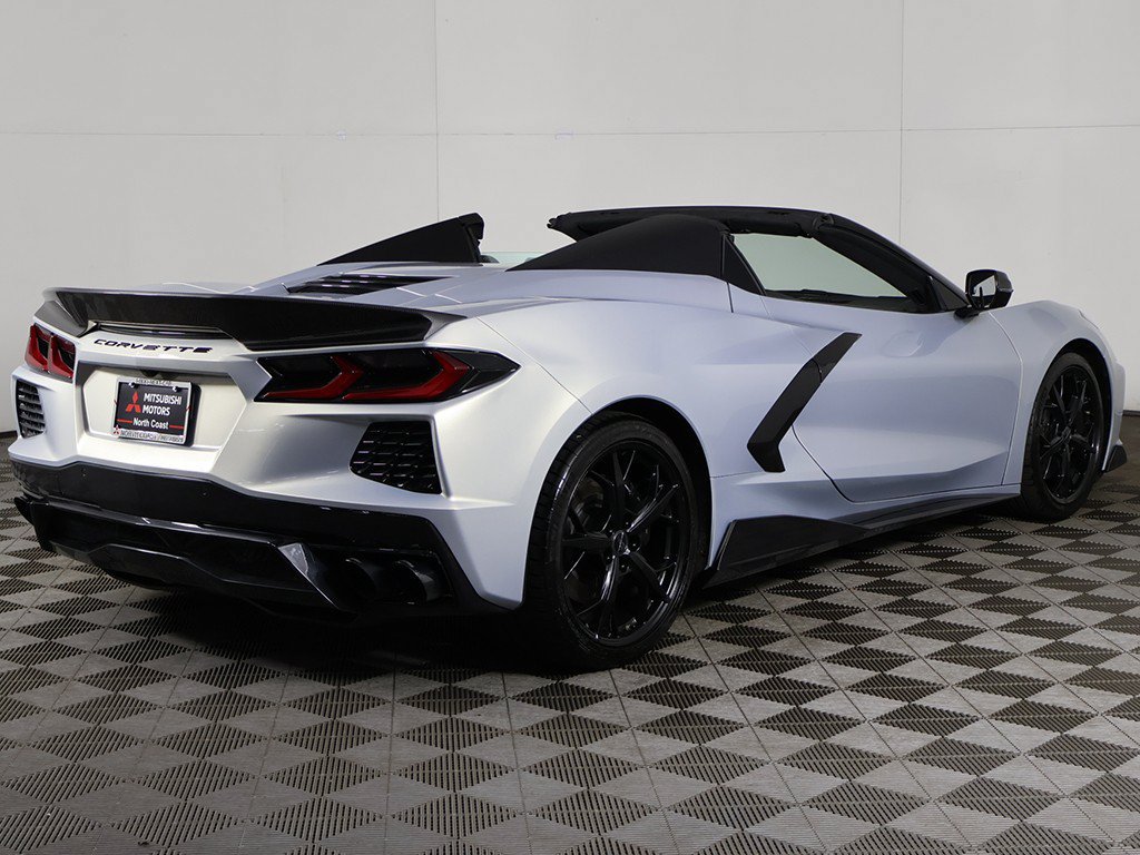 Used 2021 Chevrolet Corvette Stingray Premium Conv w/ Z51 Performance Package RWD image 13