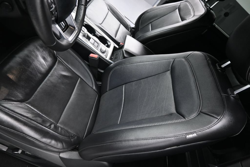 Used 2020 Ford Explorer Limited AWD/4WD image 11